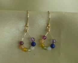 レインボー・ピラミッドピアス